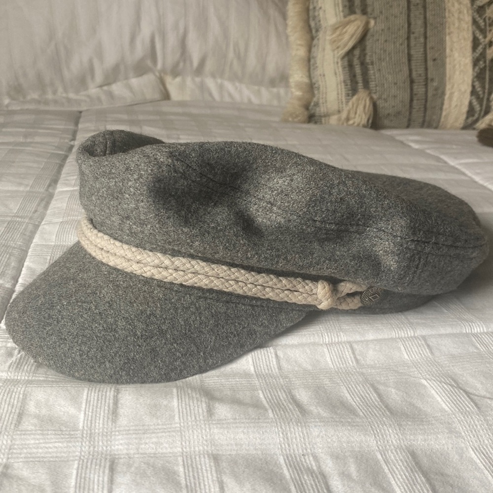 Grey brixton cap